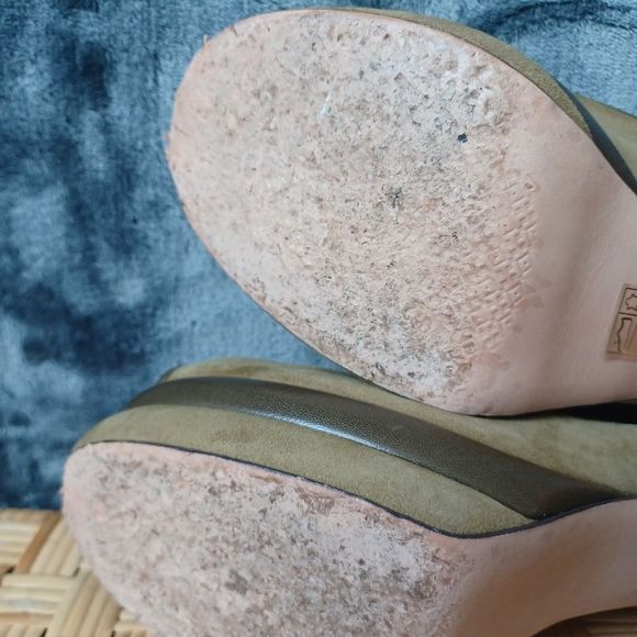 Tory Burch  Green 70s Peep Toe Leather & Suede Platform Pumps 9.5 M - Picture 5 of 10